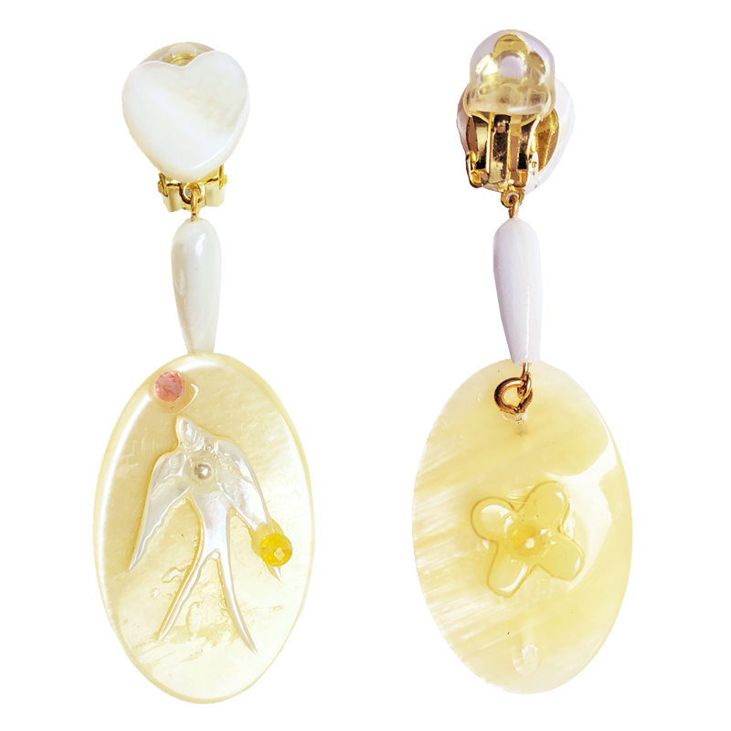 Unlogical Poem Hand/Bird shaped Natural Shell Handmade Ear-clips