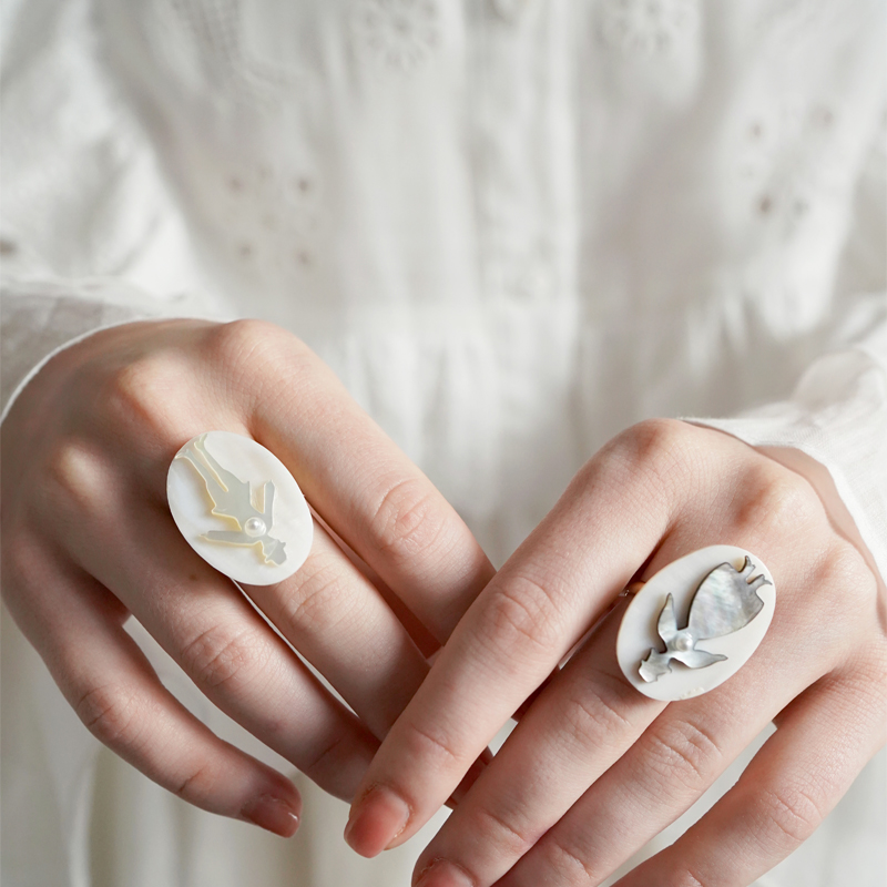 Unlogical Poem Paper-cut Style Natural Shell Open Ring