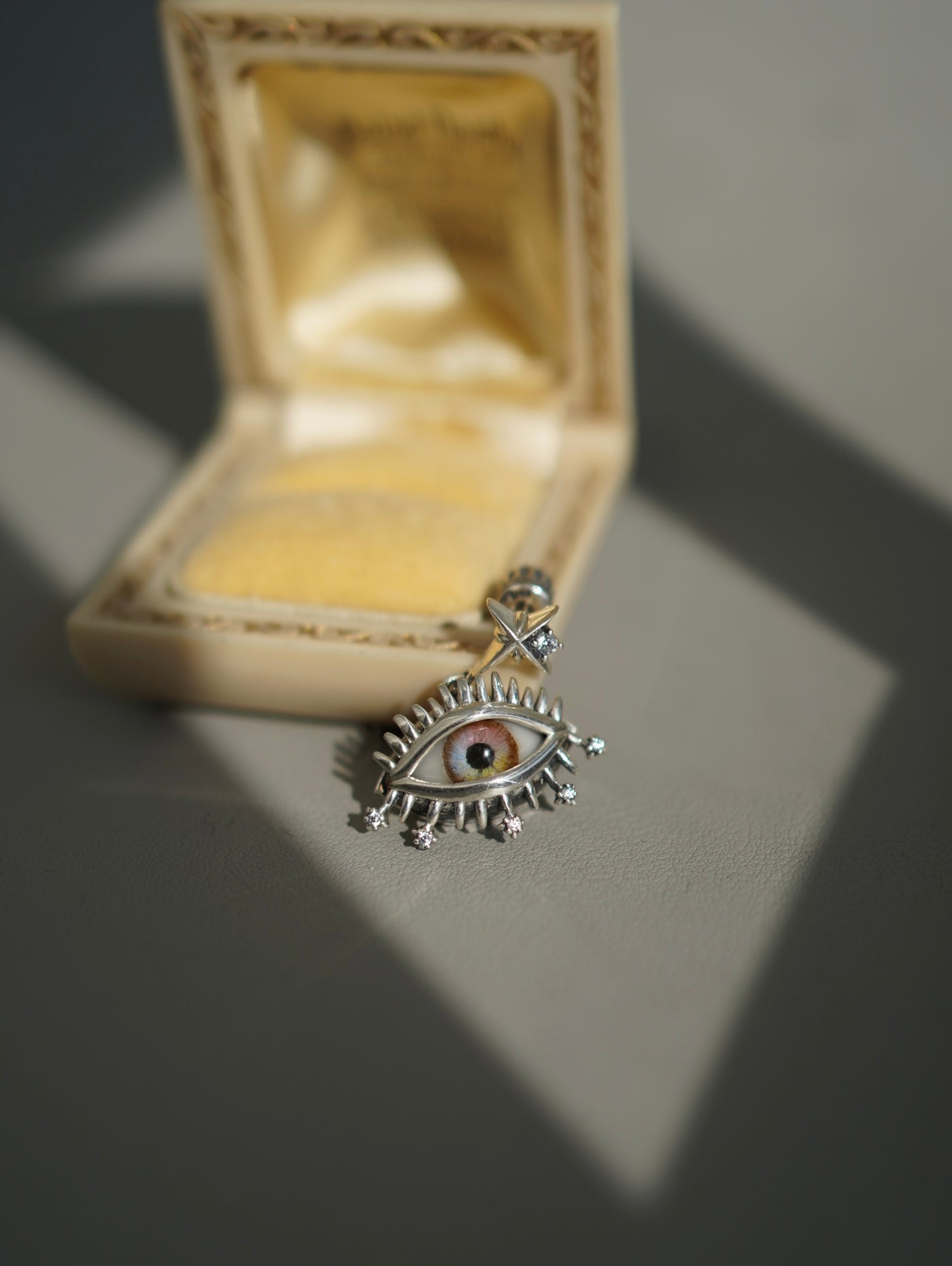 SHUI Eye Earring