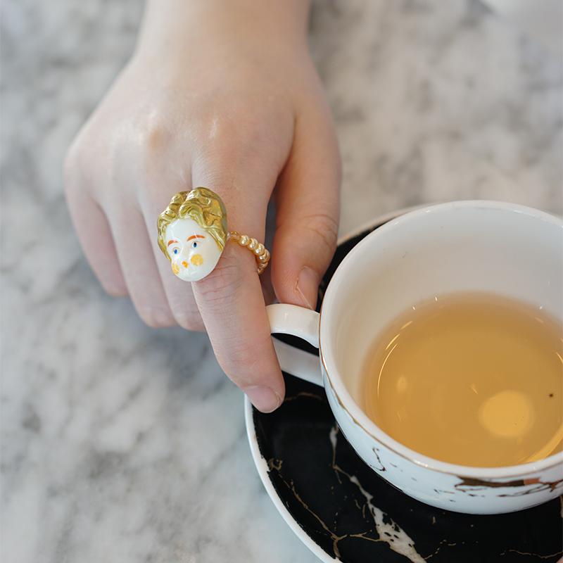 Classical Porcelain Doll Ring - Gold