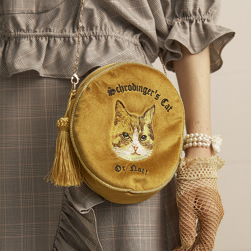 Unlogical Poem kitty Embroidery Circle Bag