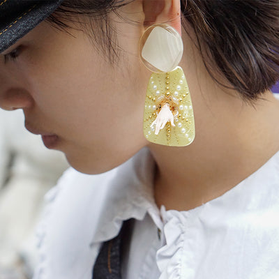 Retro Beige Resin Handmade Ear Clips